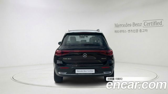 Mercedes-Benz EQB EQB300 4MATIC Progressive — пробег 7 153 км — фото 4 из 5