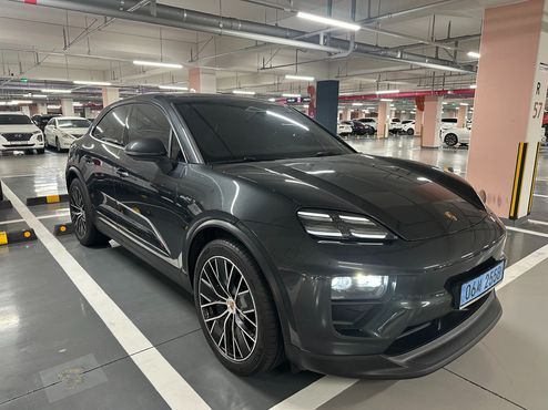 Porsche Macan Base 4 — пробег 18 000 км — фото 3 из 5