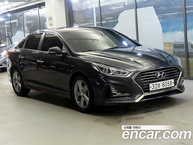 Hyundai Sonata 2.0 Smart — пробег 194 915 км — фото 1 из 5