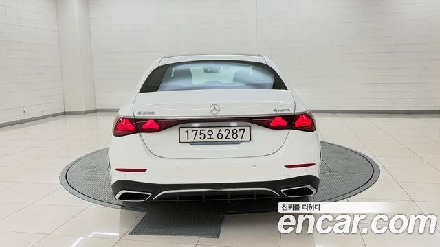 Mercedes-Benz E-Class из Кореи Encar