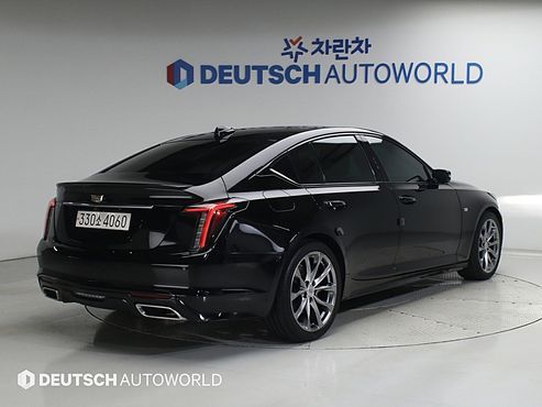 Cadillac CT5 2.0 Sport — пробег 74 935 км — фото 2 из 5