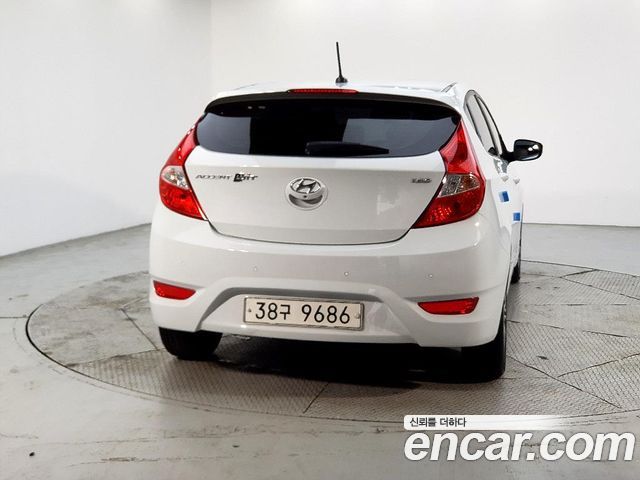 Hyundai Accent Diesel 1.6 VGT Premium — пробег 145 686 км — фото 3 из 5