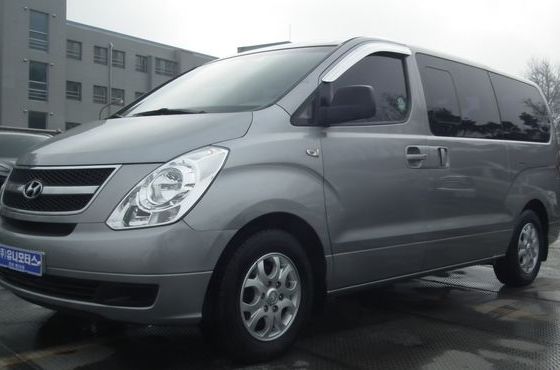 Hyundai Starex 12-Seater Wagon CVX Deluxe — пробег 175 680 км — фото 1 из 5