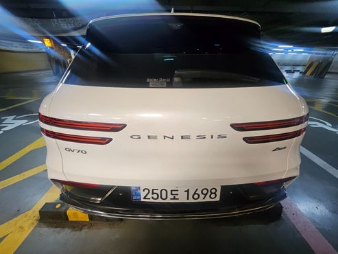 Genesis GV70 2.5T Gasoline AWD — пробег 38 000 км — фото 3 из 5