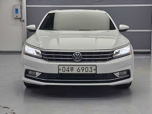 Volkswagen Passat 2.0 TSI B7 — пробег 84 822 км — фото 2 из 5