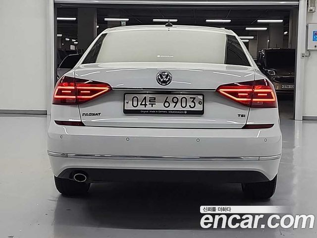 Volkswagen Passat из Кореи Encar
