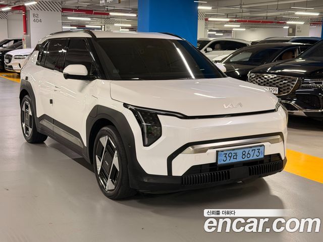 Kia EV3 Long Range 2WD Earth — пробег 29 130 км — фото 3 из 5