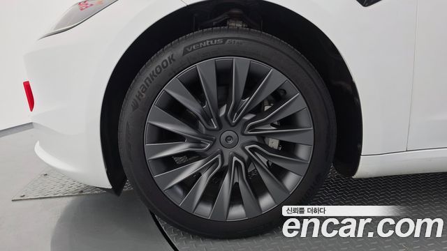 Tesla Model 3 RWD — пробег 40 445 км — фото 5 из 5