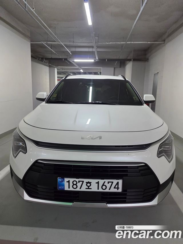 Kia Niro Best Selection — пробег 4 974 км — фото 3 из 5