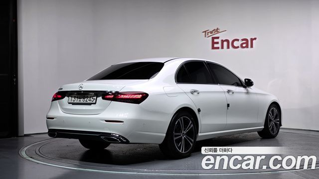 Mercedes-Benz E-Class из Кореи Encar