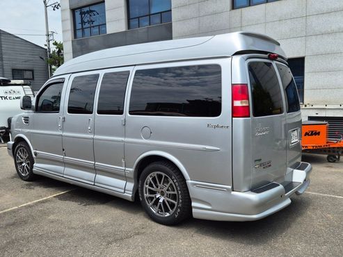 Chevrolet Express Van 5.3 AWD — пробег 158 000 км — фото 3 из 5