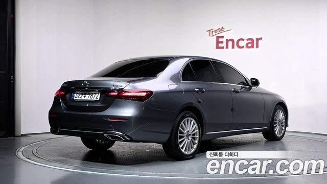 Mercedes-Benz E-Class из Кореи Encar