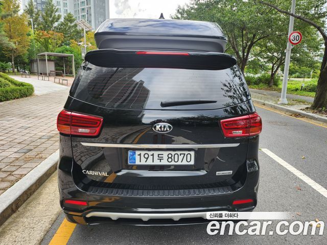 Kia Carnival из Кореи Encar