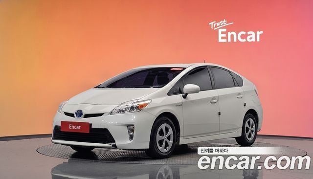 Toyota Prius из Кореи Encar