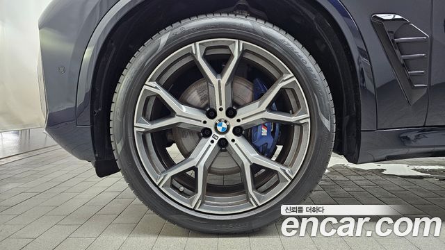 BMW X5 xDrive 40i M Sport — пробег 8 526 км — фото 5 из 5