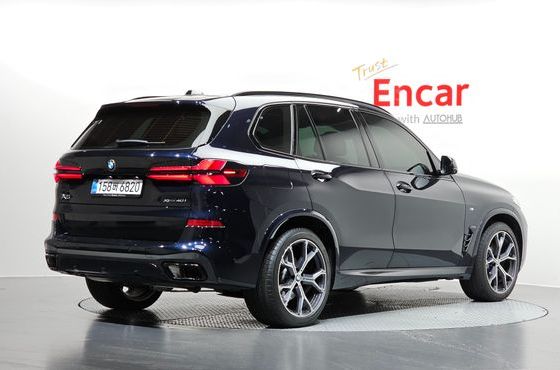 BMW X5 xDrive 40i M Sport — пробег 4 031 км — фото 2 из 5