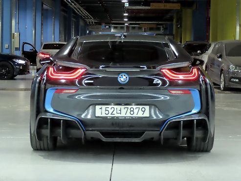 BMW i8 Coupe — пробег 119 521 км — фото 3 из 5