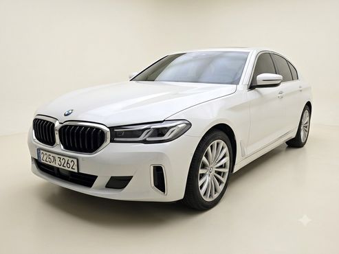 BMW Gran Turismo 630i xDrive Luxury — пробег 17 160 км — фото 1 из 5