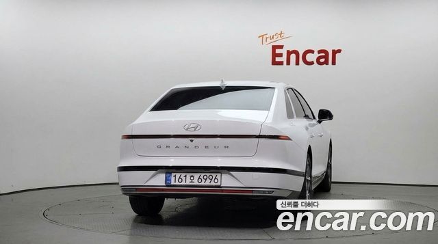 Hyundai Grandeur из Кореи Encar