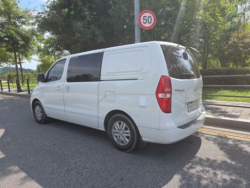 Hyundai Starex Camper LPi — пробег 200 000 км — фото 4 из 5
