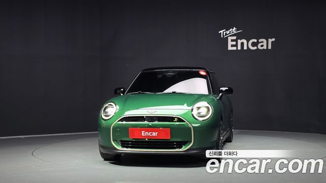 Mini Cooper SE Favoured — пробег 9 011 км — фото 3 из 5