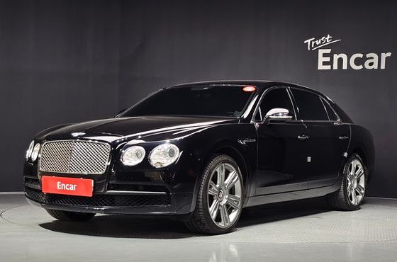 Bentley Flying Spur 4.0 — пробег 79 008 км — фото 1 из 5