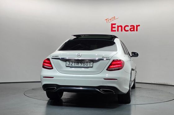 Mercedes-Benz E-Class E350 4MATIC AMG Line — пробег 91 985 км — фото 4 из 5