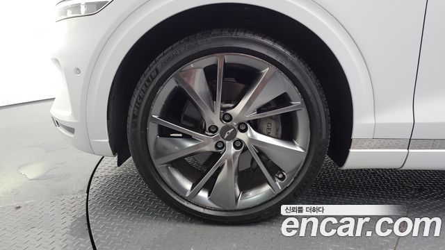 Genesis GV70 из Кореи Encar