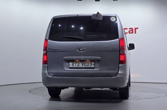 Hyundai Starex 5-Seater VAN CVX Luxury — пробег 134 342 км — фото 4 из 5