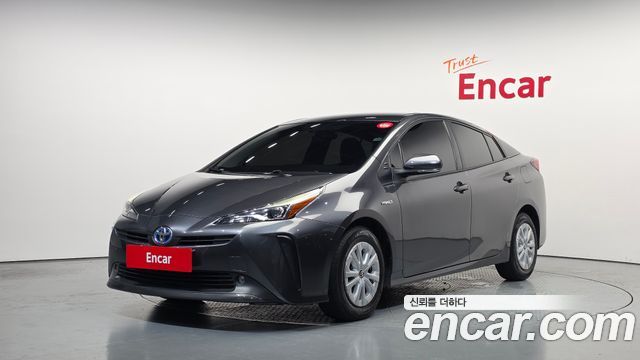 Toyota Prius 1.8 — пробег 63 191 км — фото 1 из 5