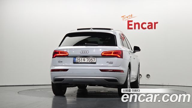 Audi Q5 40 TDI Quattro Premium — пробег 103 912 км — фото 4 из 5