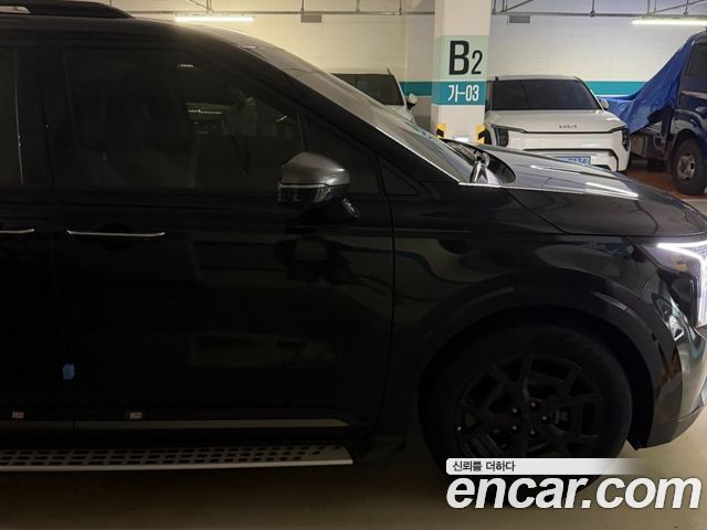 Kia Carnival HEV 7-Seater X Line — пробег 2 700 км — фото 2 из 5