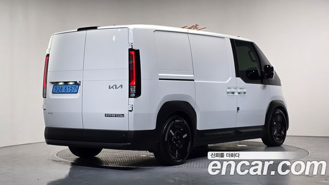 Kia PV5 Cargo Long Range Basic — пробег 3 670 км — фото 2 из 5