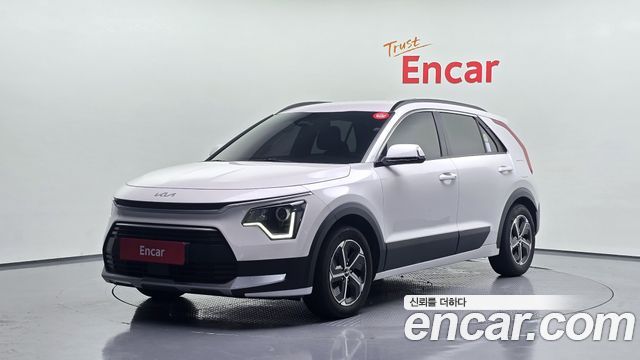 Kia Niro Trendy — пробег 135 877 км — фото 1 из 5