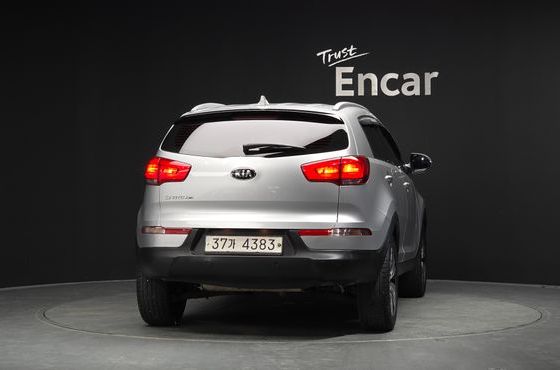 Kia Sportage Diesel 2WD Trendy — пробег 105 664 км — фото 4 из 5