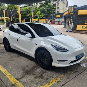 Tesla Model Y Long Range AWD — пробег 101 500 км — фото 3 из 5