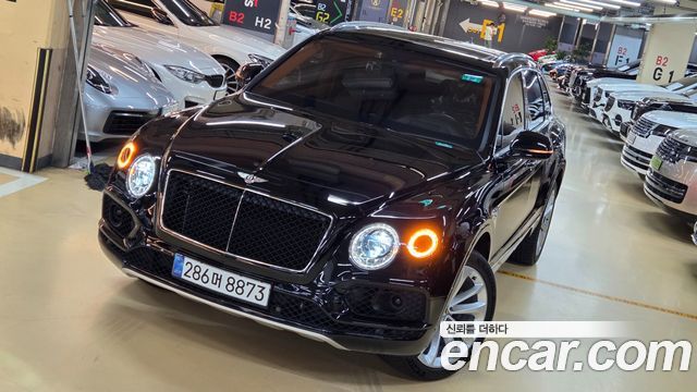 Bentley Bentayga 4.0 V8 — пробег 39 500 км — фото 2 из 5