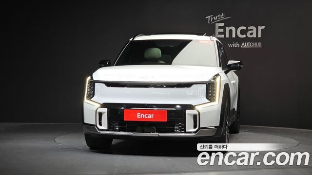 Kia EV9 Long Range 4WD GT Line — пробег 43 964 км — фото 3 из 5