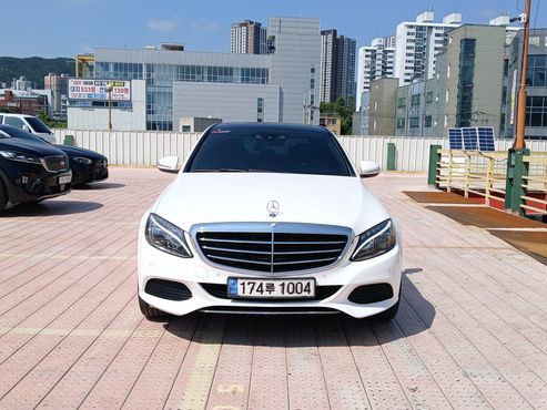 Mercedes-Benz C-Class C220 d Exclusive — пробег 165 000 км — фото 2 из 5