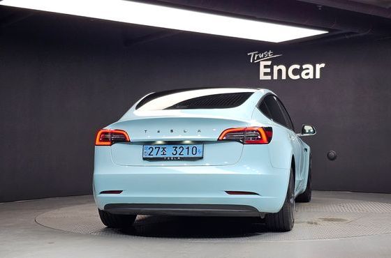 Tesla Model 3 Standard Range Plue RWD — пробег 143 148 км — фото 4 из 5