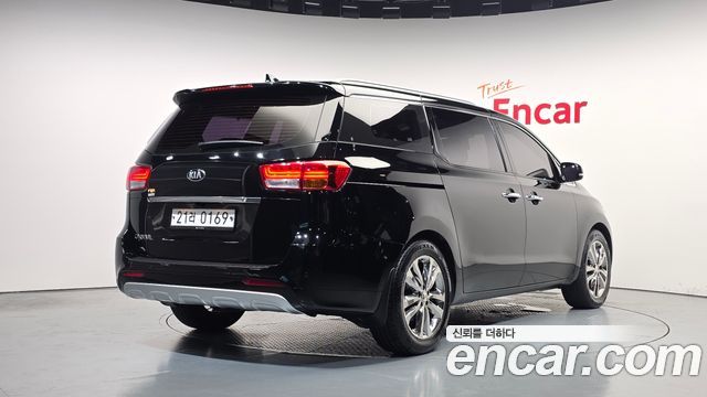 Kia Carnival из Кореи Encar
