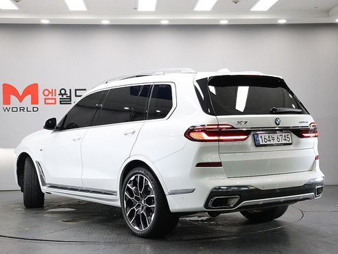 BMW X7 xDrive 40i M Sport 6STR — пробег 33 697 км — фото 4 из 5