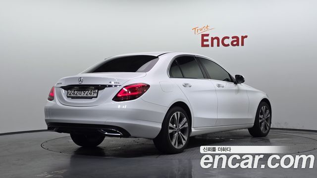 Mercedes-Benz C-Class из Кореи Encar