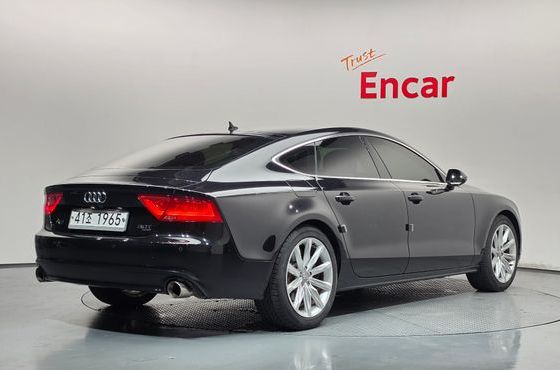 Audi A7 3.0 TFSI Quattro Dynamic 4G — пробег 112 118 км — фото 2 из 5
