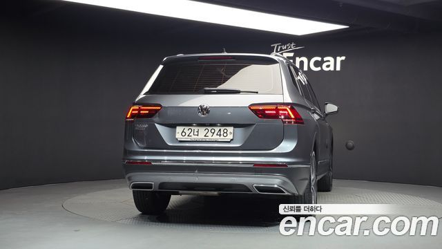 Volkswagen Tiguan 2.0 TDI Prestige — пробег 117 782 км — фото 4 из 5