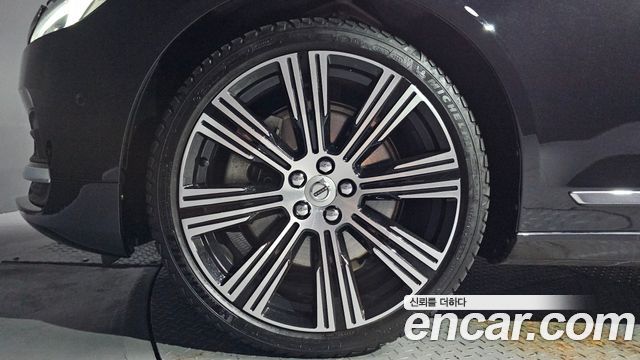 Volvo S90 из Кореи Encar