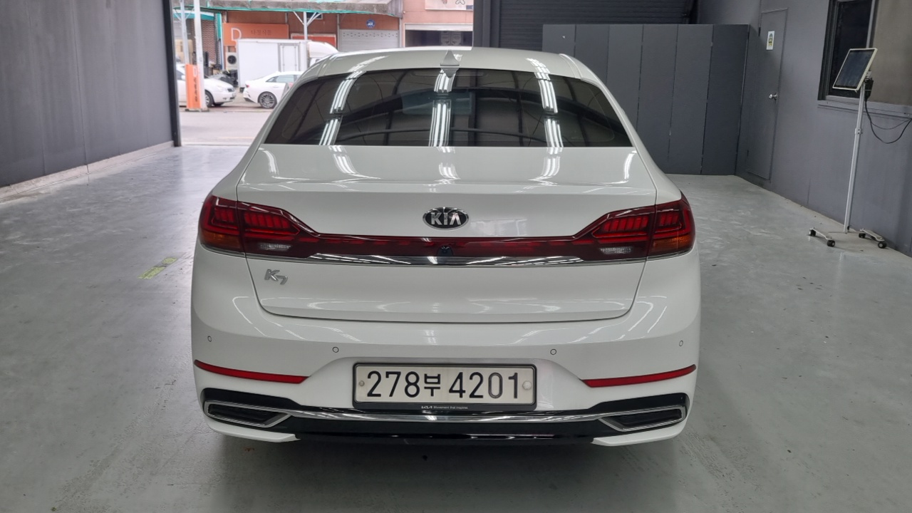 Kia K7 из Кореи Encar