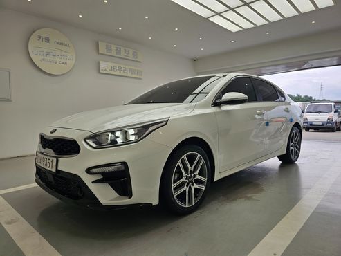 Kia K3 Luxury — пробег 74 800 км — фото 1 из 5