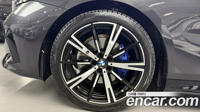 BMW 5-Series 530i xDrive M Sport — пробег 4 575 км — фото 5 из 5