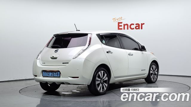 Nissan Leaf EV — пробег 66 991 км — фото 2 из 5